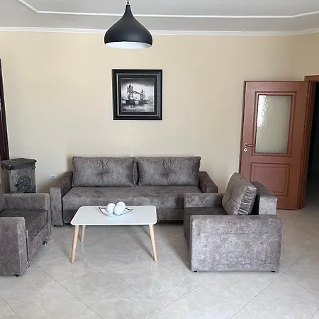 Aos Apartment Permet